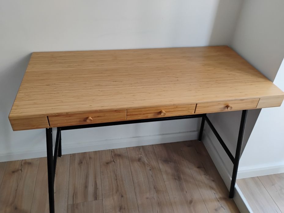 Birou bambus Ikea, 102x49 cm, cu cadru negru