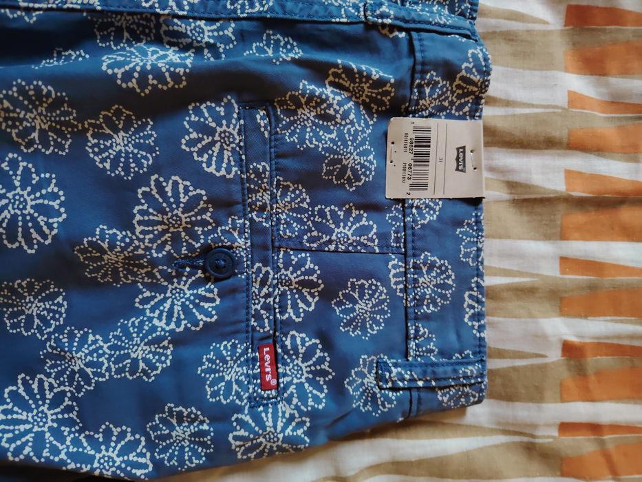 Продавам Levis къси гащи