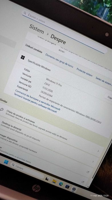 Laptop HP probook i5 Gen 8 16gb RAM ssd 256 hard 1 TB arată țiplă