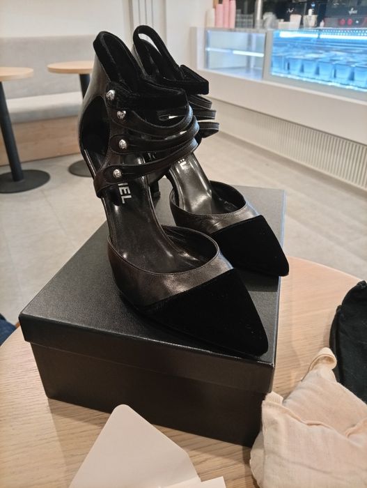 Винтажные вечерние туфли Chanel