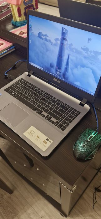 Продам ноутбук ASUS