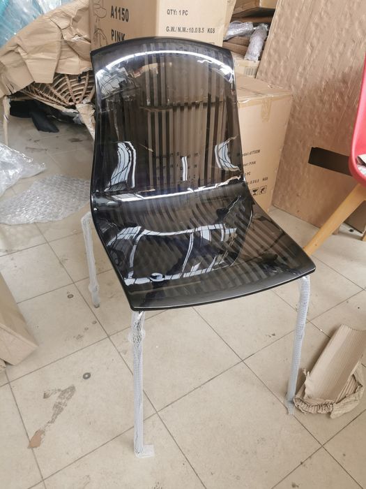 Уникален поликарбонатен стол. л