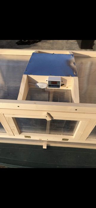 Maternitate pentru pui de gaina