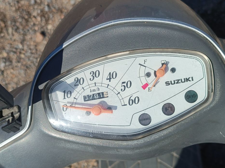 продам скутер Suzuki lets 4