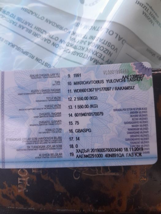 Mersedes benz sotiladi