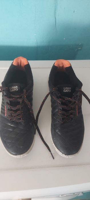 Кеды для футбола nike 39р.