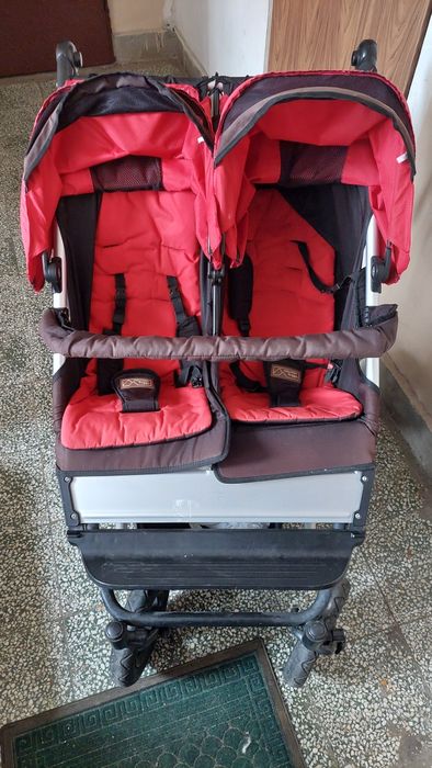 Количка за близнаци mountain buggy