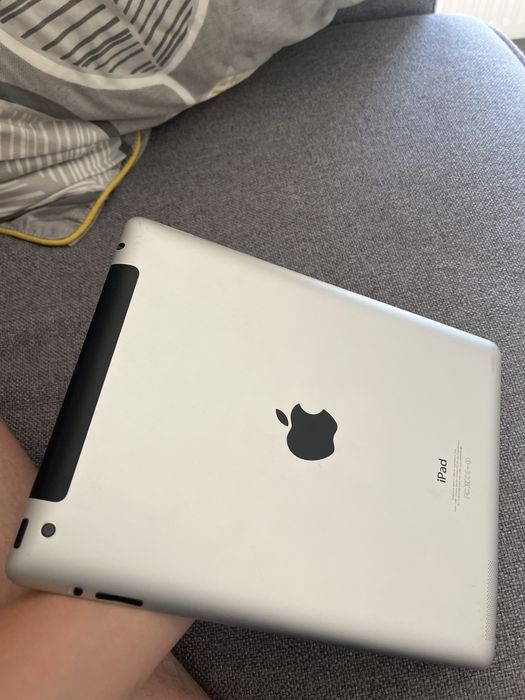 Vand IPad gen 4