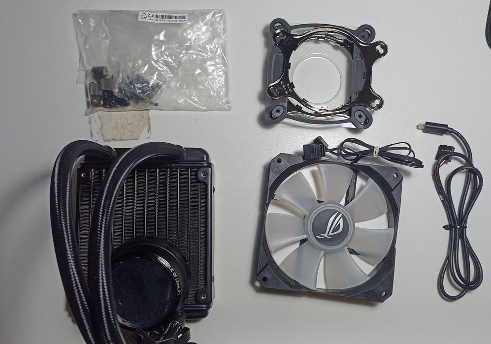 Водяное охлаждение ASUS RYUO 120 OLED