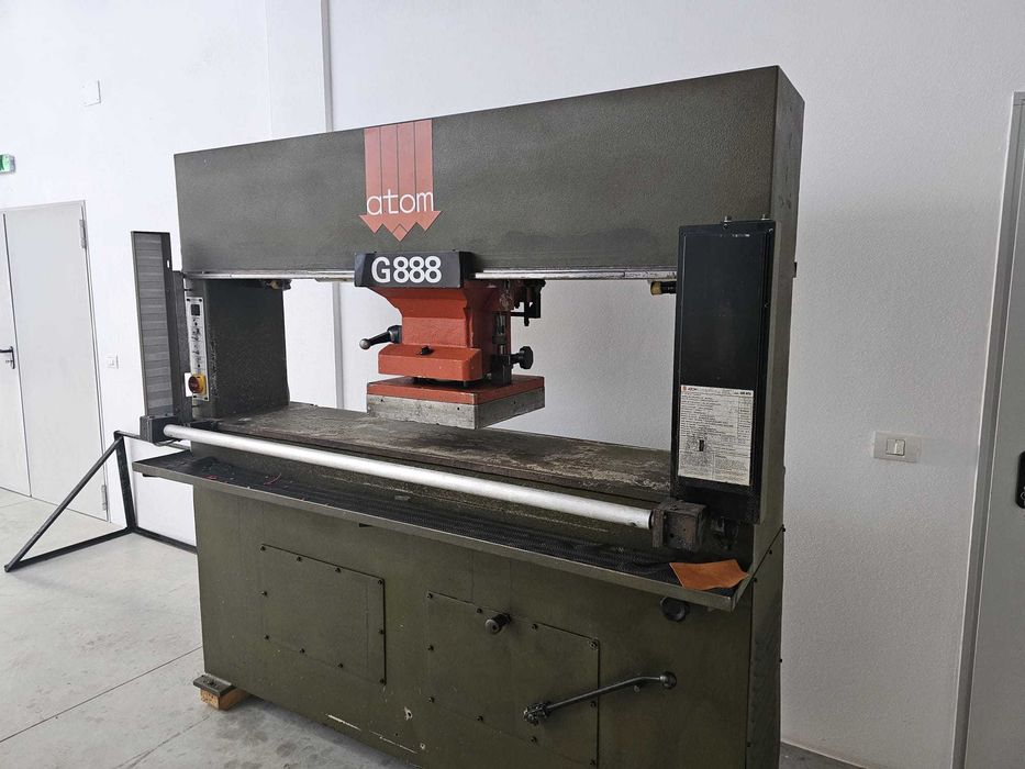 Stanta pod croit piele , burete , carton  ATOM G888