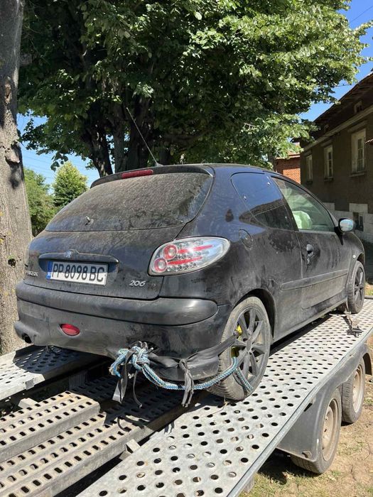 Peugeot 206 2.0HDI 90HP само на части