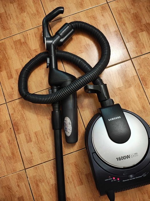 Aspirator Samsung filtru Hepa