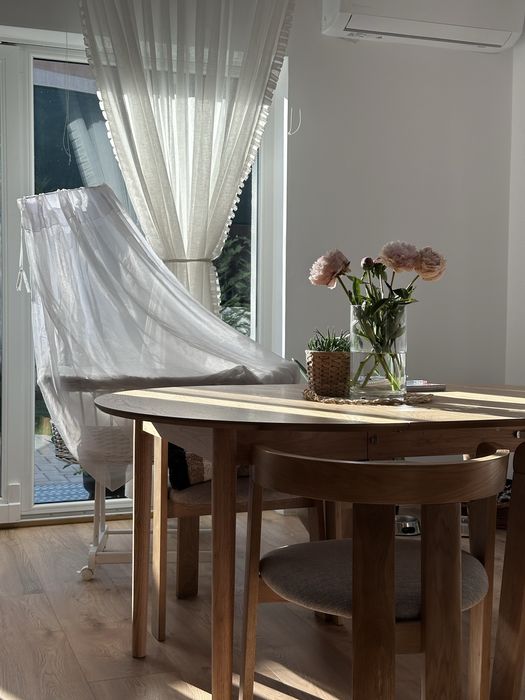 Parut- cos bebelus cu baldachin