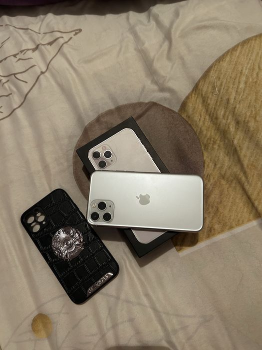 Продам iPhone 11 pro