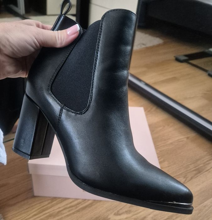 Botine DeeZee mas 37