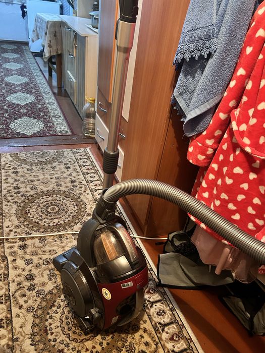 Продам пылесос Lg kompressor