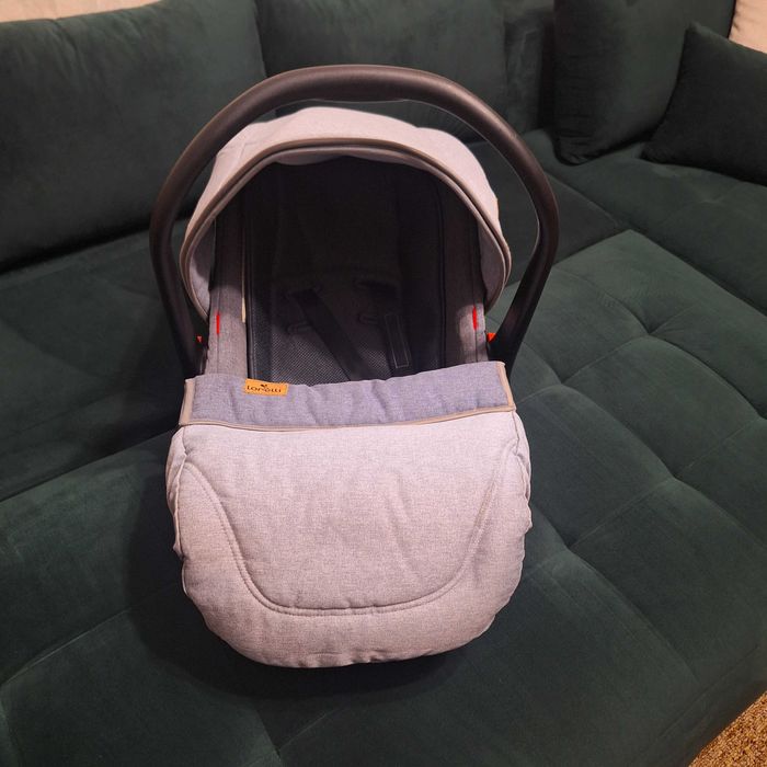 Бебешка количка с подарък кошче за кола