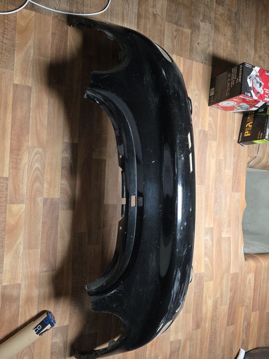 Предна броня VW New Beetle + решетки + 2 халогена (черна)