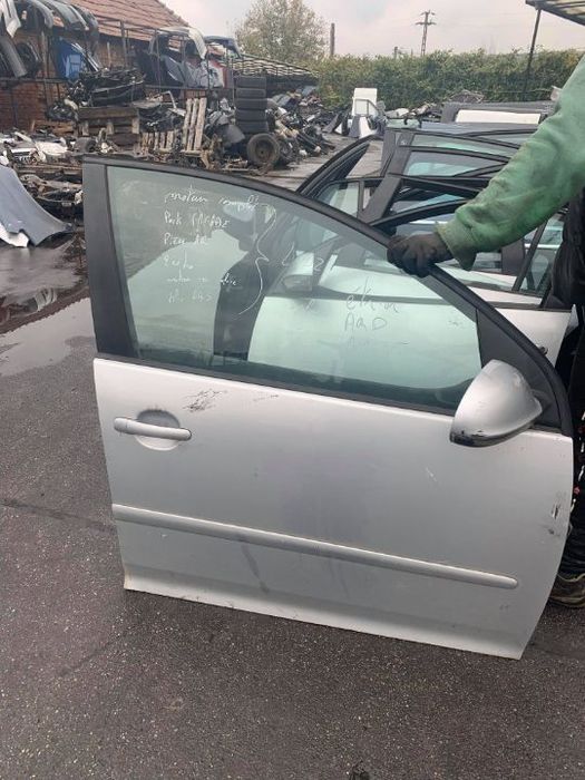 vand usa fata dreapta Volkswagen Golf 5 , volan pe stanga