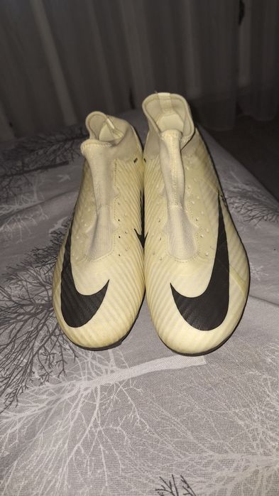 Nike zoom mercurial SUPERFLY 9 .