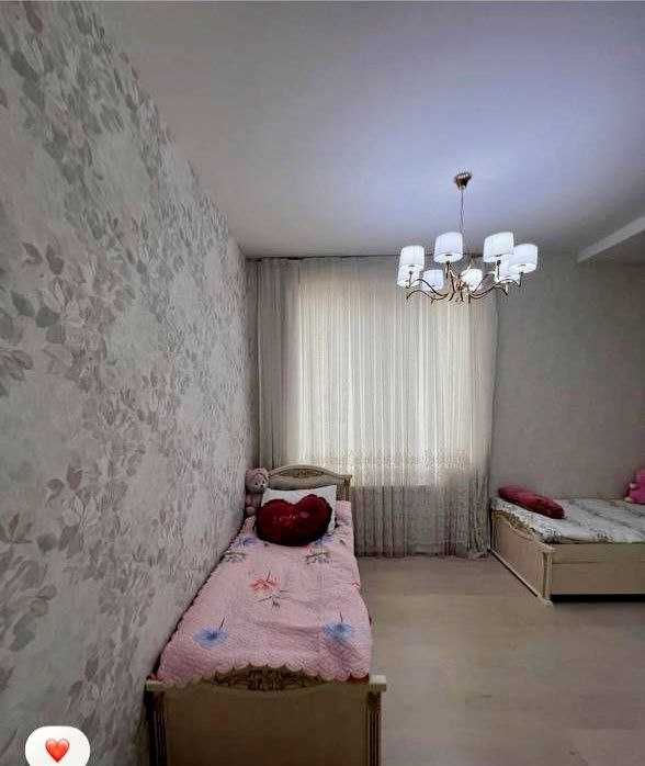 Участок сотилади Уч-Комолон 2,9 сот Фасад 20 Жилая площадь: 587 м²