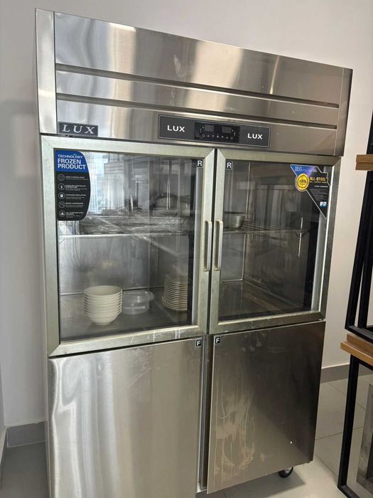 Холодильный шкаф/витрина с режимом холод+мороз Е4 Продается