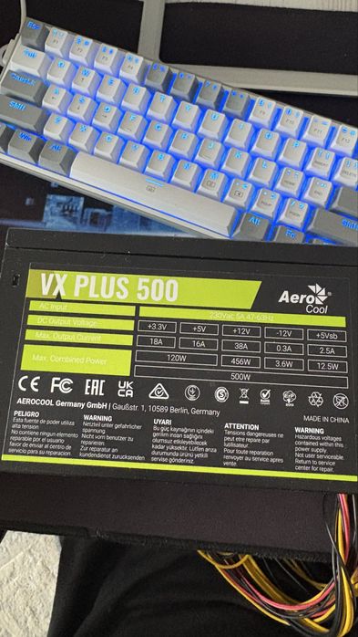 Блок питание AeroCool