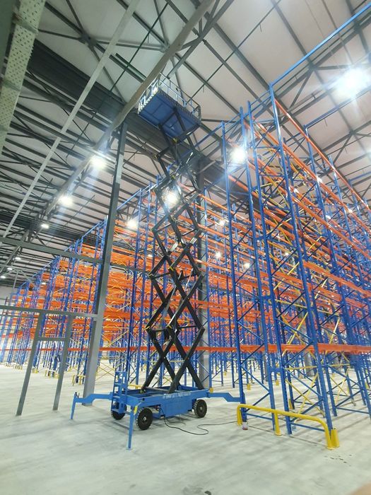 Ножничный подьемник