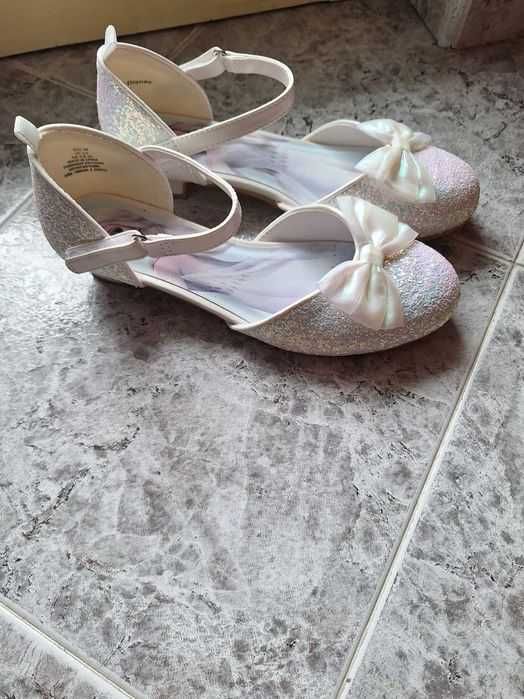 Обувки, маратонки Adidas,  New Balance, H&M  = 34 и 35 номер