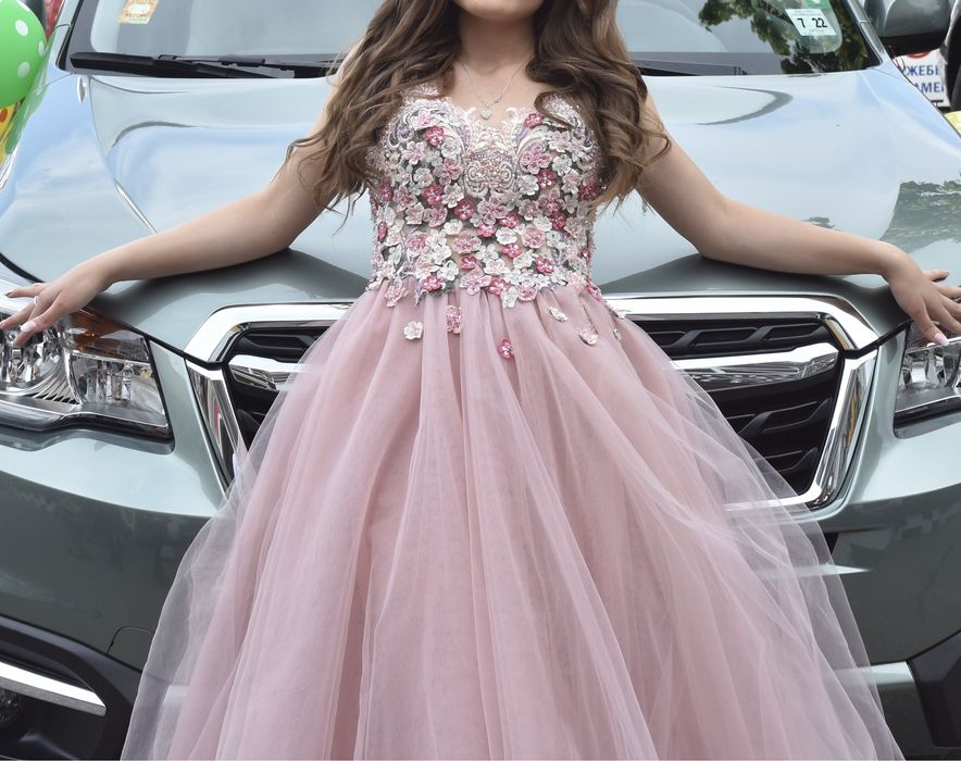 Абитуриентска рокля Hristo Chuchev Design