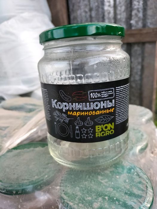 Продам банки 2 л и 750 л