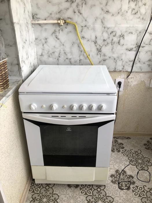 Гозавая плита indesit