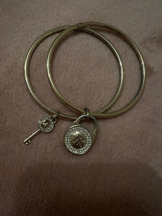 Оригинални комплект гривни michael kors