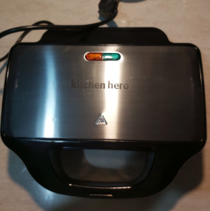 Sandwich  Maker 2 în 1