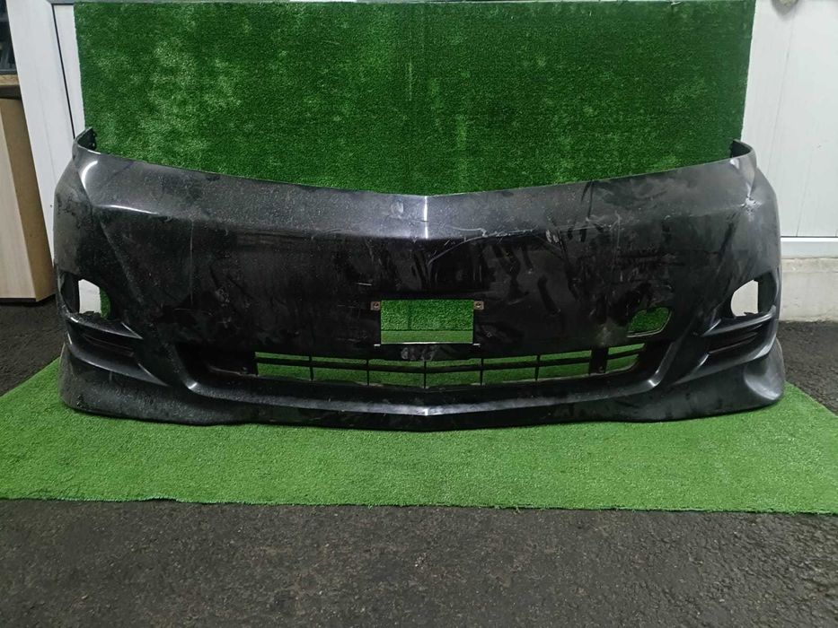 Передний бампер от Toyota Alphard