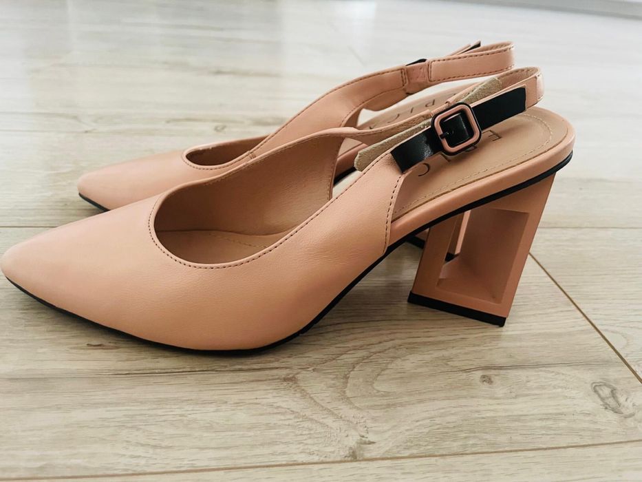 Pantofi tip sabot Epica