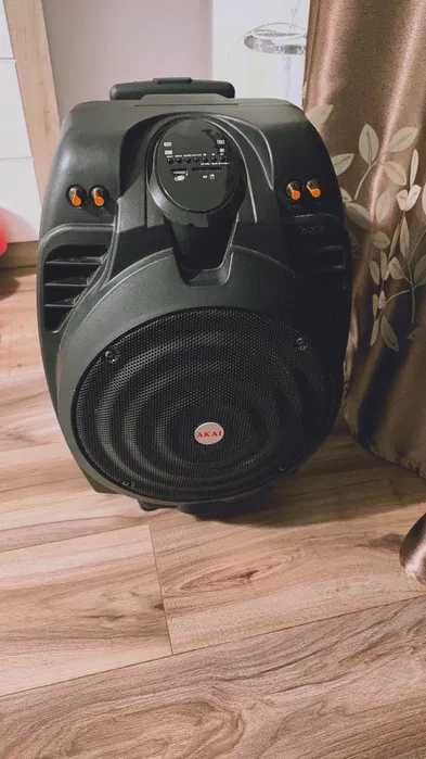 Boxa AKAI x10 ca noua