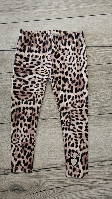 Блуза и клин на Guess за момиче на 4 години