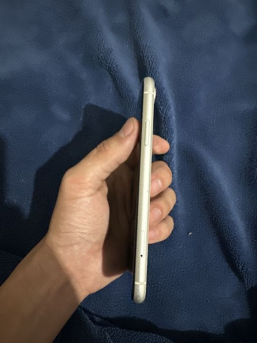 Iphone XR продам