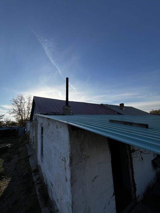 Продам дом с гаражом в бедняцком
