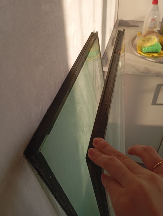 Продам б/у стеклопакет 3 шт