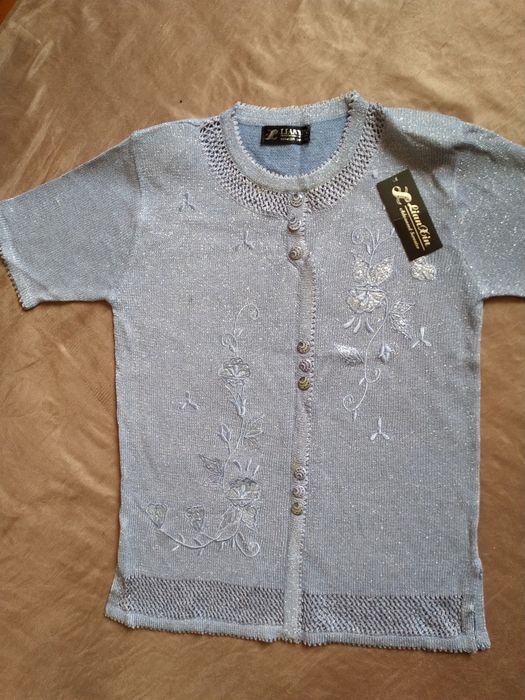Кофта  новая женская блестящая