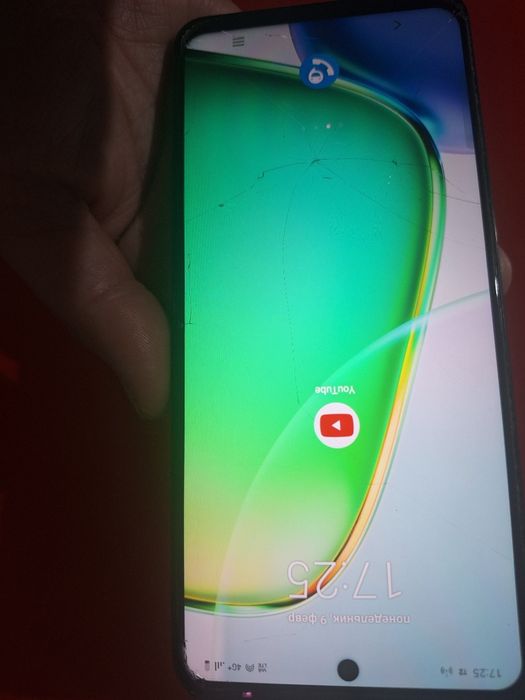 Продам телефон Vivo Y28