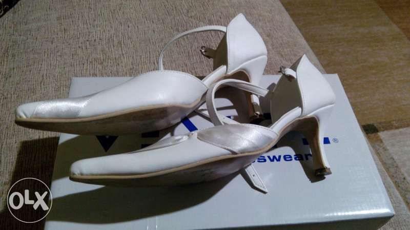 Дамски обувки