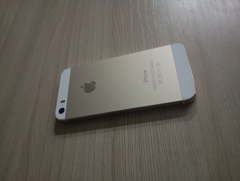 Обменяю Iphone 5s на Iphone SE 1 с дп
