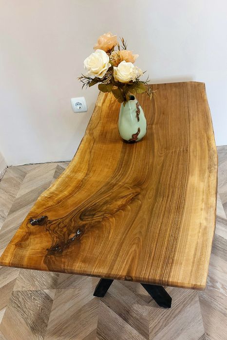 Трапезна маса от ОРЕХ \ Дъб