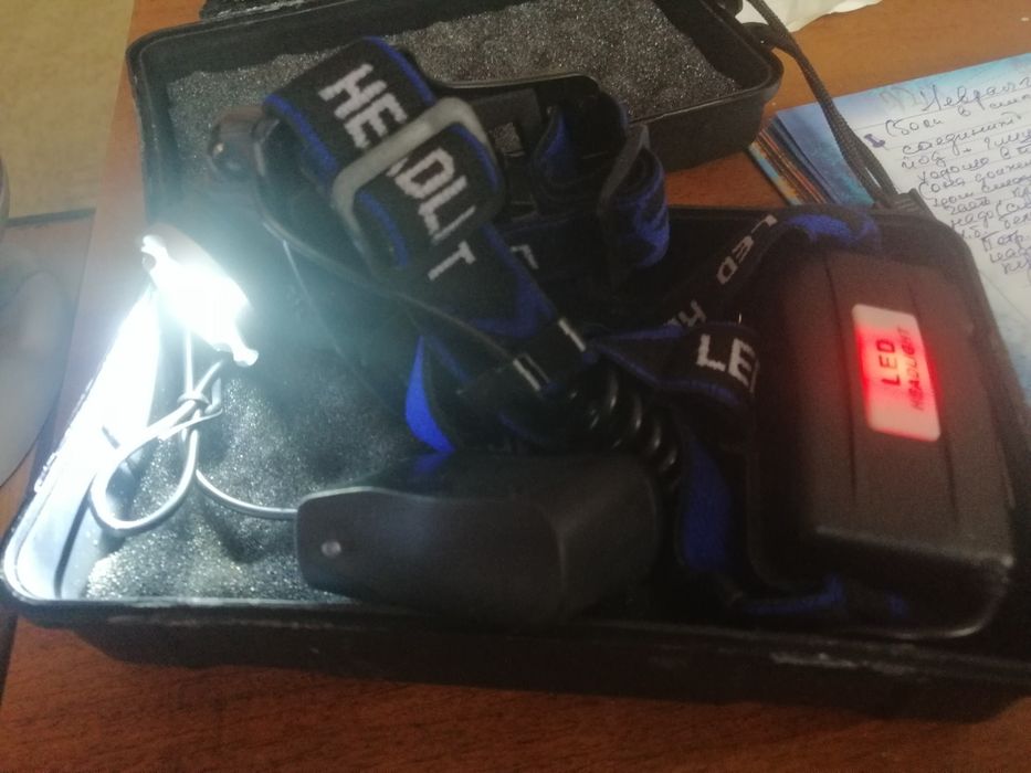 Продаётся светодиодный фонарь.