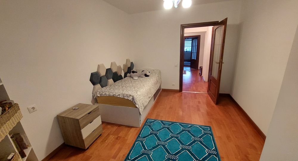 Apartament 4 camere Calea Romanului