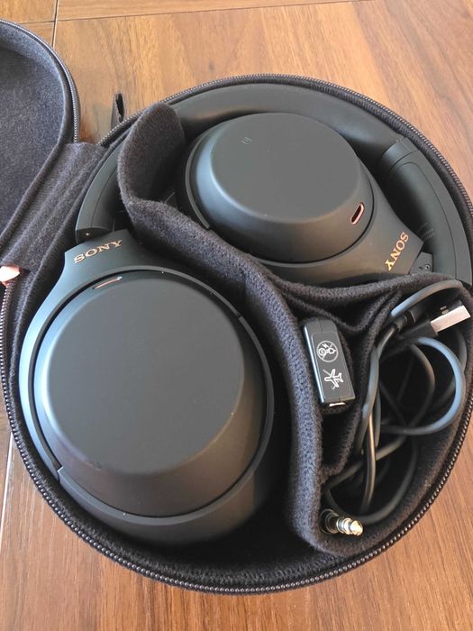 слушалки Sony WH-1000M4