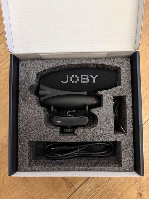 Microfon shotgun Joby Wavo Pro DS cu baterie interna si app control